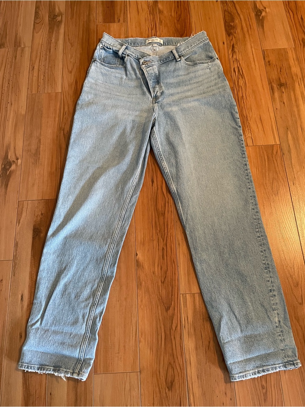 Abercrombie & Fitch “the dad” jeans
